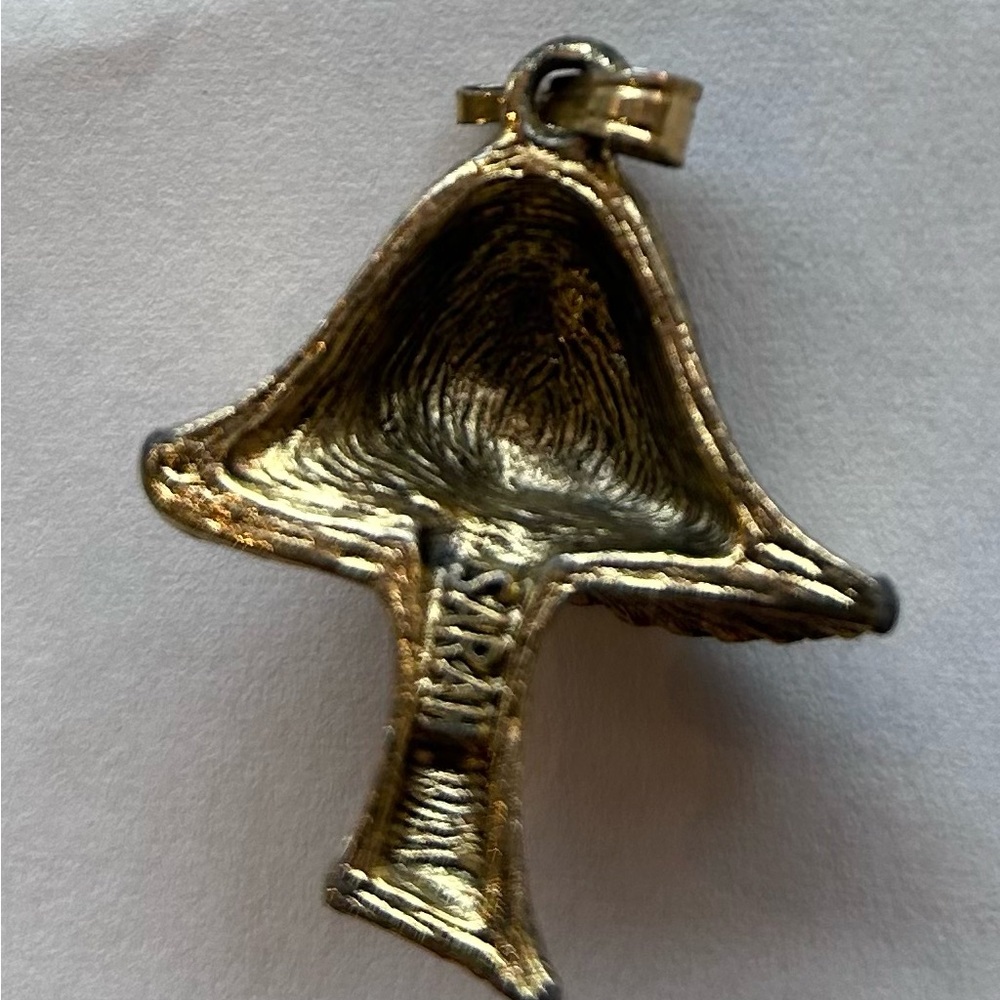 Sarah Coventry Gold Mushroom Pendant